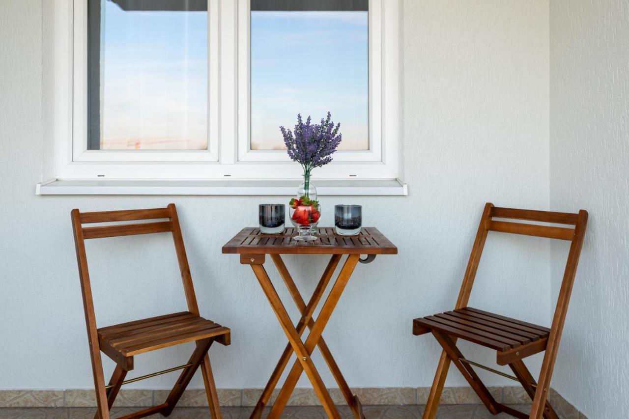 Okopowa By Renters Appartamento *